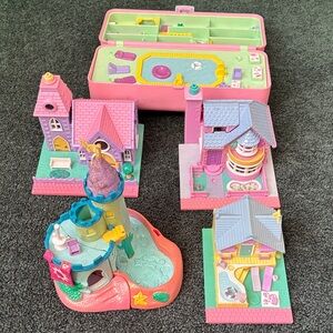 5 vintage Bluebird Polly Pocket folding playsets, castle, home pool-no figures